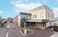 エントランス側の外観