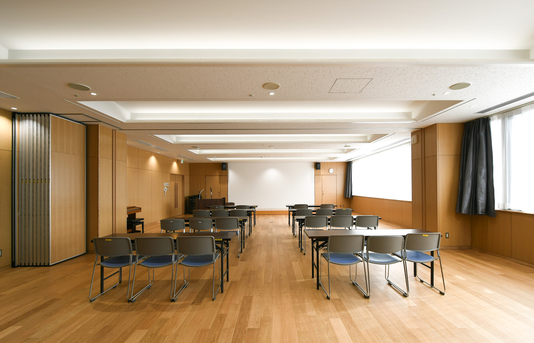 軽運動、研修、講演会等多様な使い方ができる「けやきホール」